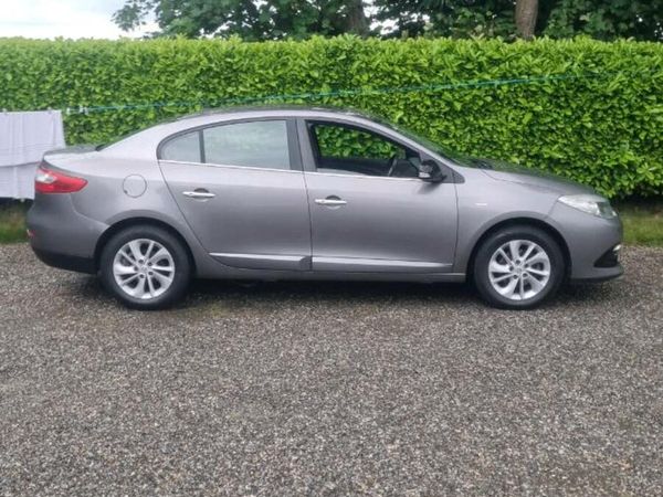 Renault Fluence Saloon, Diesel, 2015, Grey