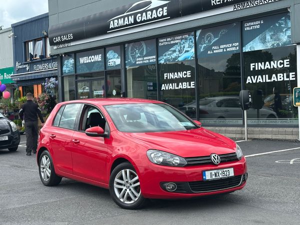 Volkswagen Golf Estate/Jeep, Diesel, 2011, Red