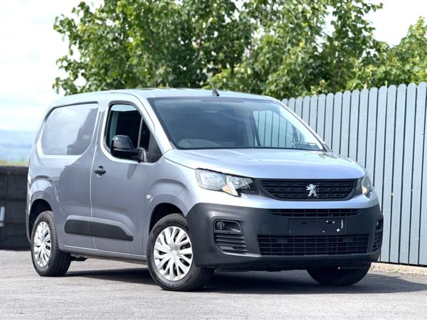 Peugeot e-Partner Van, Electric, 2021, Grey