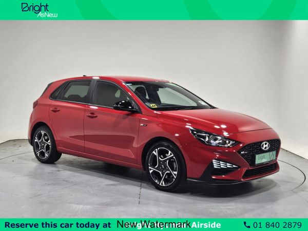 Hyundai i30 Hatchback, Petrol, 2022, Red