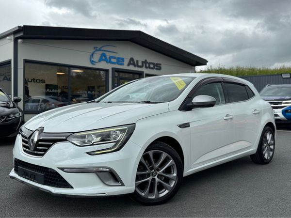 Renault Megane Hatchback, Petrol, 2018, White