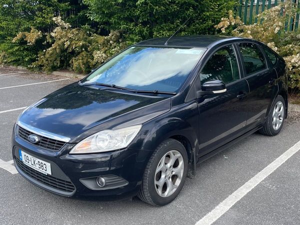 Ford Focus Hatchback, Petrol, 2009, Black