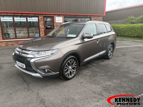 Mitsubishi Outlander Estate, Diesel, 2017, Brown