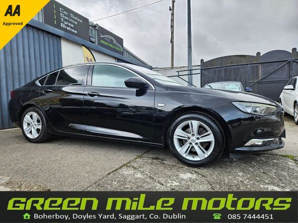 Opel Insignia Hatchback, Diesel, 2019, Black