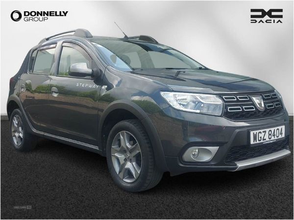 Dacia Sandero Stepway , Petrol, 2019, Grey