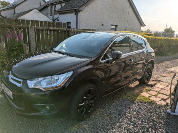 Citroen DS 4 Hatchback, Diesel, 2014, Purple