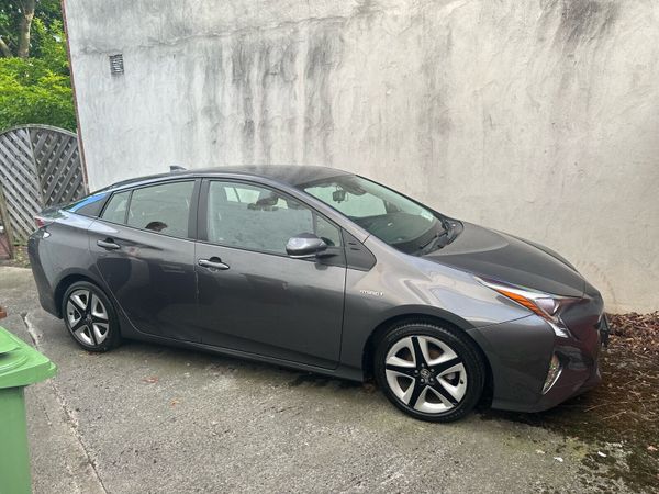 Toyota Prius Hatchback, Petrol Hybrid, 2017, Grey