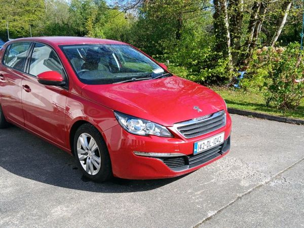 Peugeot 308 Hatchback, Diesel, 2014, Red