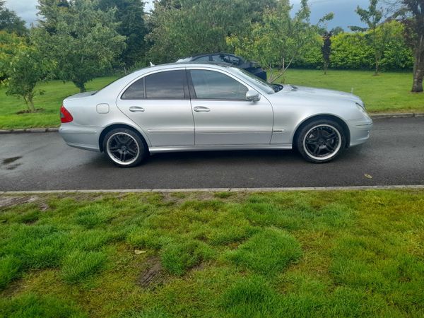 Mercedes-Benz E-Class Saloon, Petrol, 2008, Silver