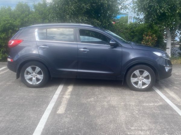 Kia Sportage SUV, Diesel, 2012, Silver