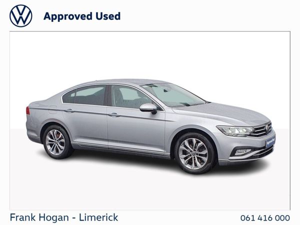 Volkswagen Passat Saloon, Diesel, 2022, Grey