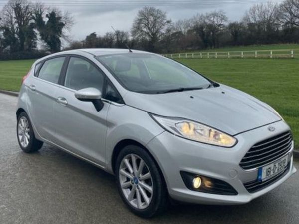 Ford Fiesta Hatchback, Diesel, 2016, Silver