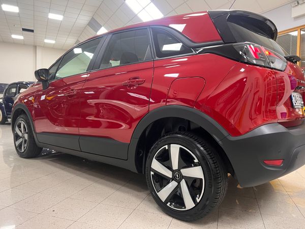 Opel Crossland SUV, Diesel, 2024, Red