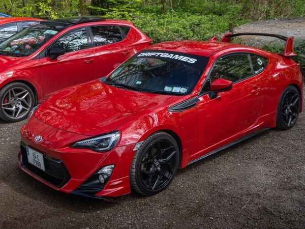 Toyota GT86 Coupe, Petrol, 2015, Red