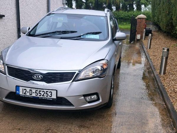 Kia Ceed Estate, Diesel, 2012, Silver