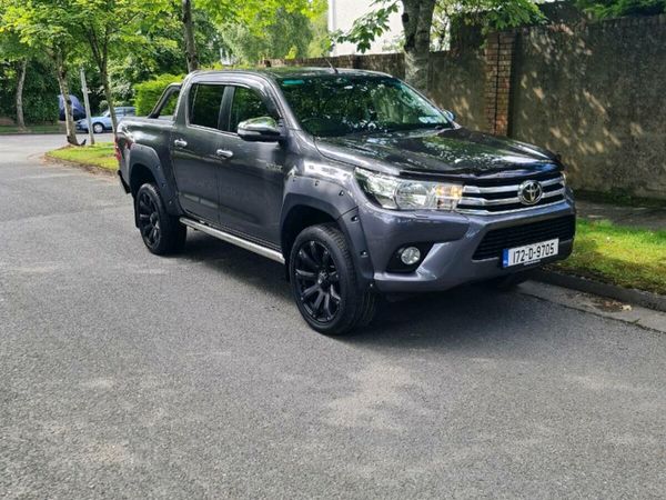 Toyota Hilux Pick Up, Diesel, 2017, Grey