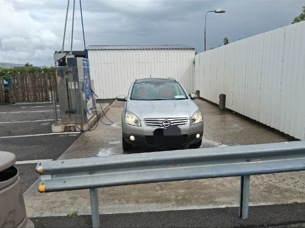 Nissan Qashqai+2 Hatchback, Diesel, 2009, Silver