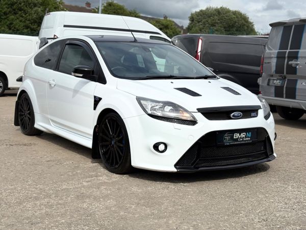 Ford Focus Hatchback, Petrol, 2010, White