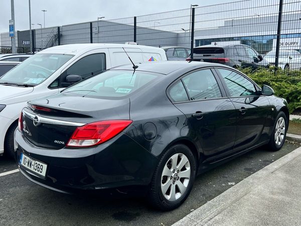 Opel Insignia Saloon, Diesel, 2010, Black