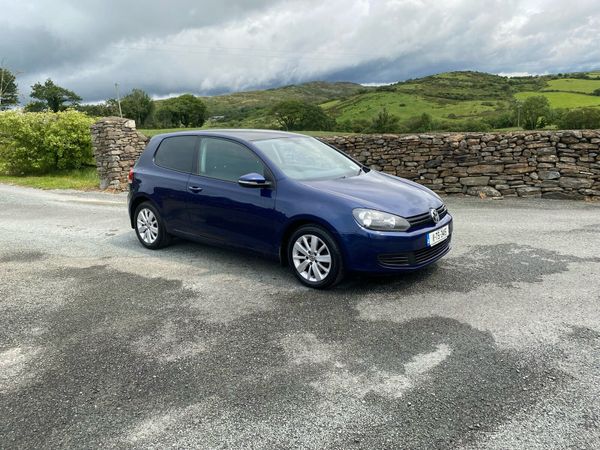 Volkswagen Golf Hatchback, Petrol, 2011, Blue