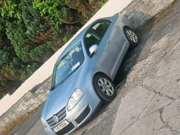 Volkswagen Jetta Saloon, Diesel, 2011, Blue