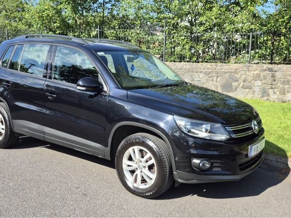 Volkswagen Tiguan SUV, Diesel, 2011, Black