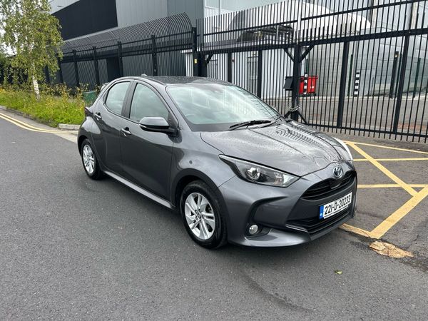 Toyota Yaris Hatchback, Petrol Hybrid, 2022, Grey