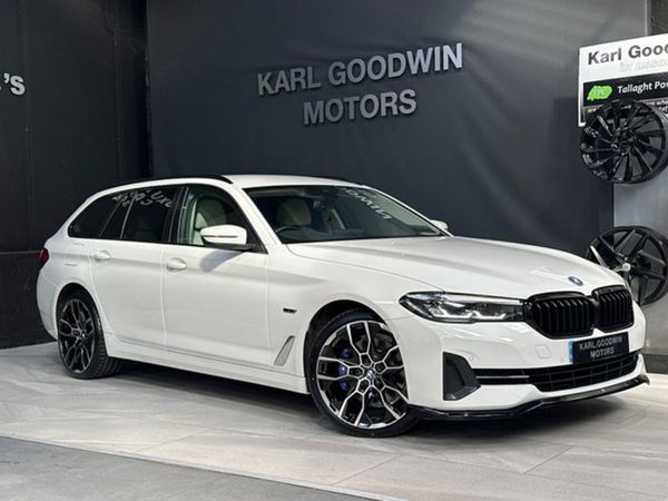 BMW 5-Series Estate, Petrol Plug-in Hybrid, 2022, White