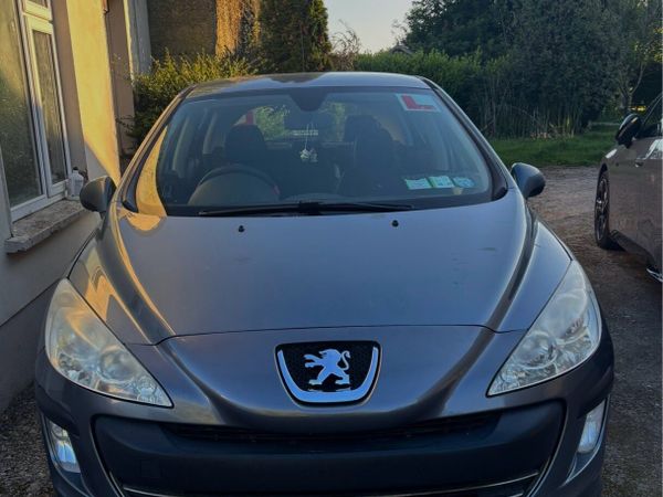 Peugeot 308 Hatchback, Diesel, 2009, Grey