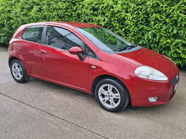 Fiat Punto Hatchback, Petrol, 2006, Red