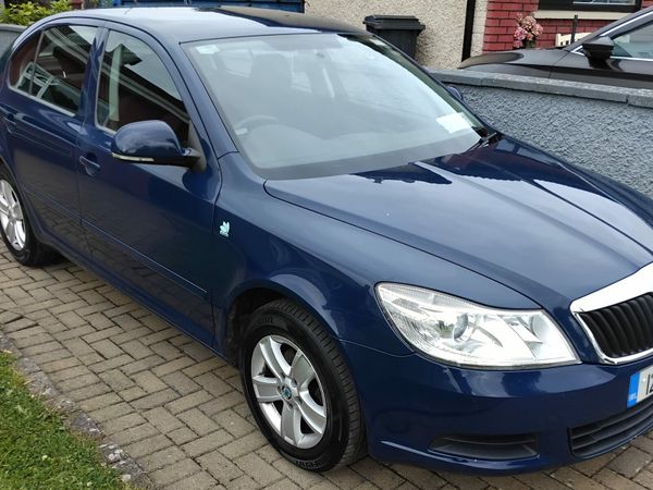 Skoda Octavia Hatchback, Diesel, 2012, Blue