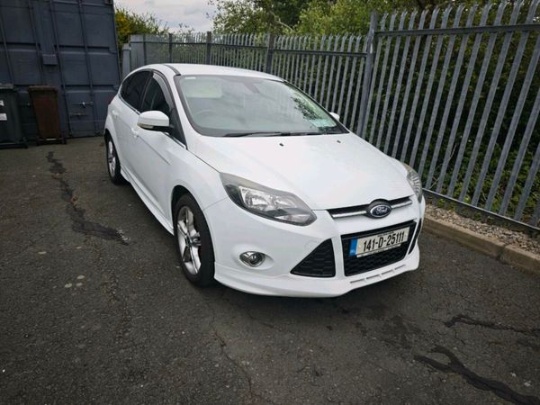 Ford Focus Hatchback, Diesel, 2014, White
