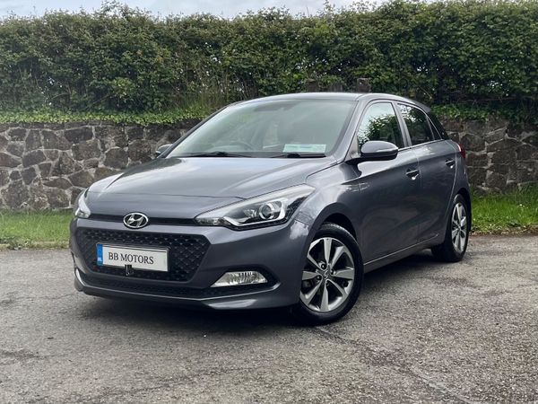Hyundai i20 Hatchback, Petrol, 2017, Grey