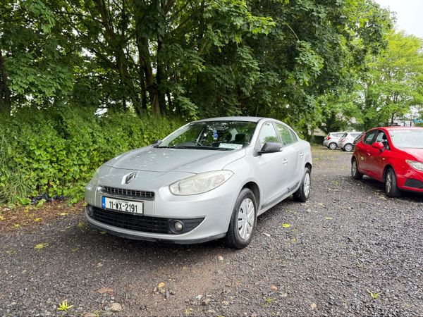 Renault Fluence Saloon, Diesel, 2011, Silver