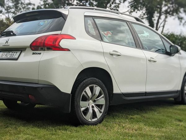 Peugeot 2008 SUV, Diesel, 2016, White