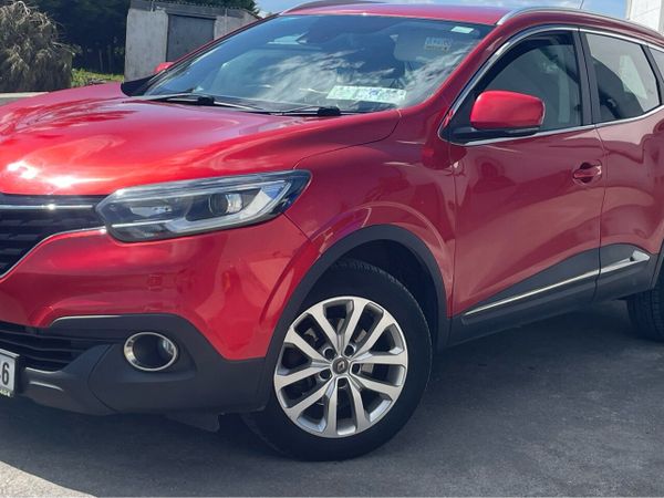 Renault Kadjar SUV, Diesel, 2016, Red