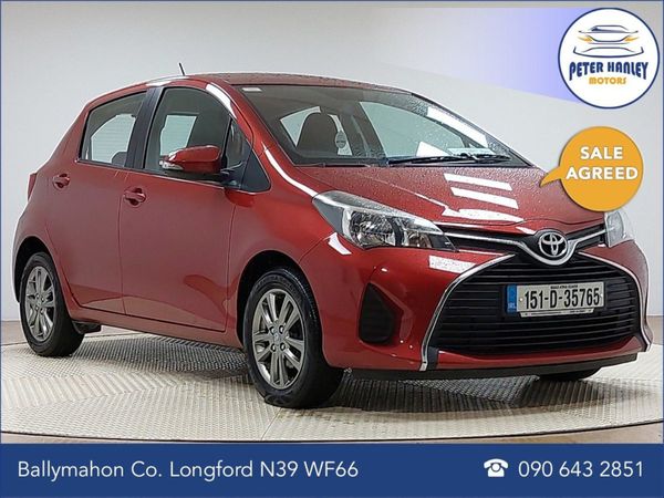 Toyota Yaris Hatchback, Petrol, 2015, Red