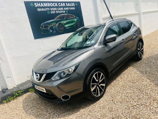 Nissan Qashqai SUV, Diesel, 2017, Grey