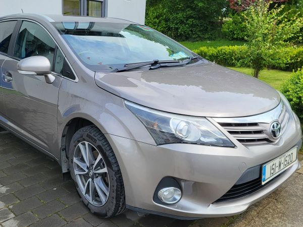 Toyota Avensis Estate, Diesel, 2015, Brown