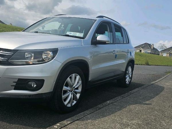 Volkswagen Tiguan SUV, Diesel, 2015, Silver