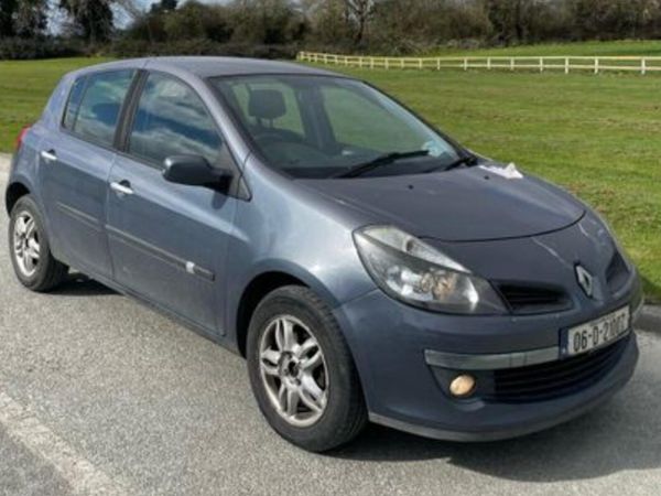 Renault Clio Hatchback, Petrol, 2006, Blue