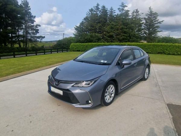Toyota Corolla Saloon, Petrol Hybrid, 2022, Grey