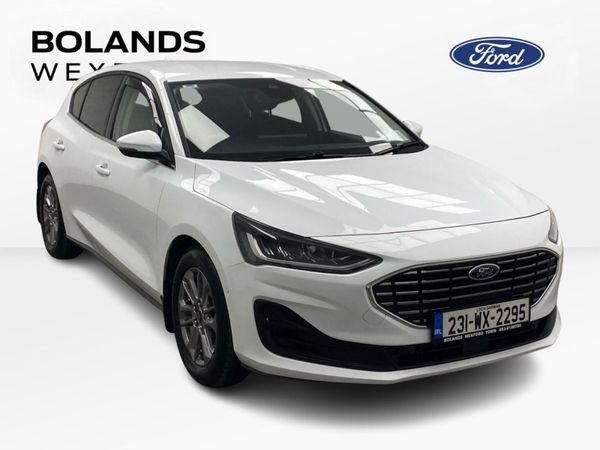 Ford Focus Hatchback, Petrol, 2023, White