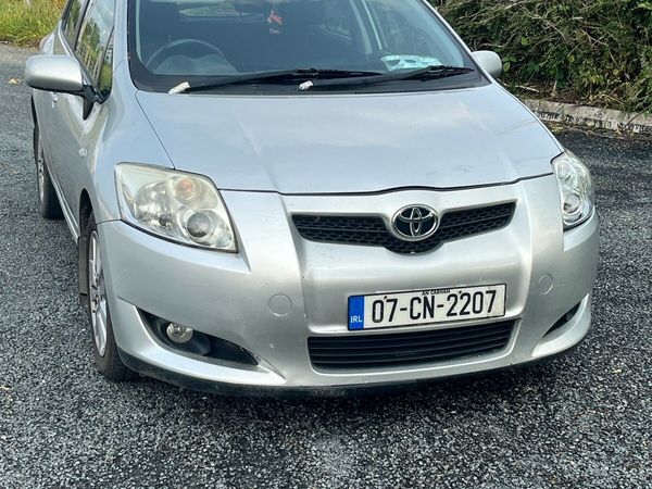 Toyota Auris Hatchback, Petrol, 2007, Silver