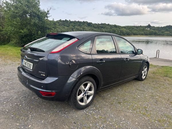 Ford Focus Hatchback, Diesel, 2010, Grey