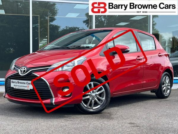 Toyota Yaris Hatchback, Petrol, 2016, Red