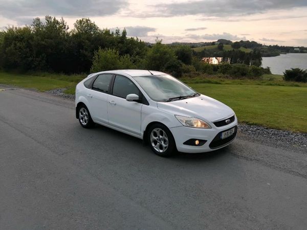 Ford Focus Hatchback, Diesel, 2011, White