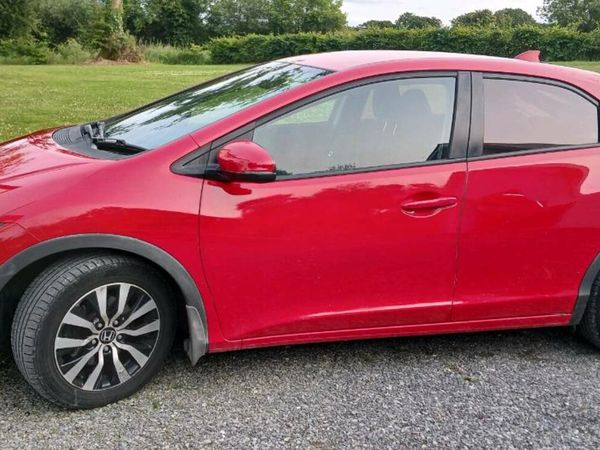 Honda Civic Hatchback, Diesel, 2014, Red