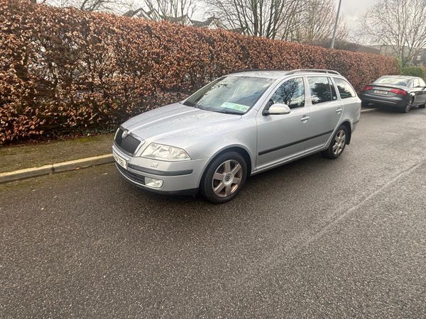 Skoda Octavia Estate, Diesel, 2008, Silver