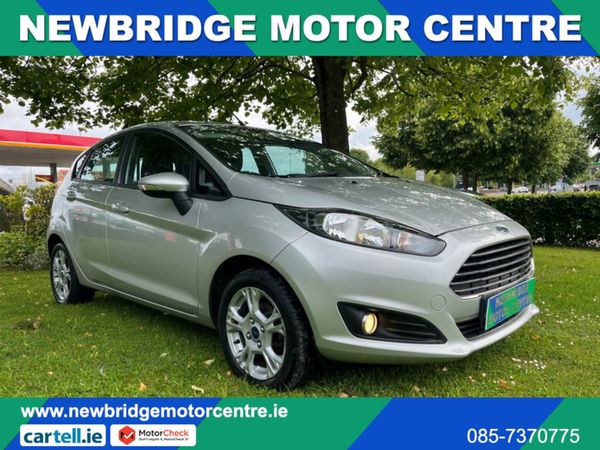 Ford Fiesta Hatchback, Petrol, 2014, Silver